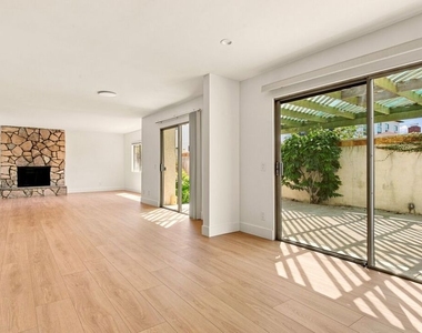 2214 Dufour Avenue - Photo Thumbnail 2