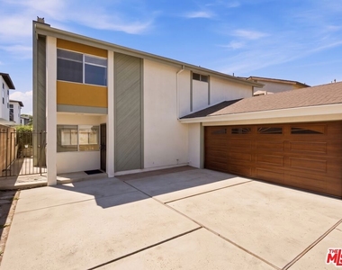 2214 Dufour Avenue - Photo Thumbnail 1