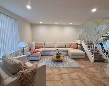 2166 N Indian Canyon Drive - Photo Thumbnail 1