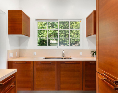 6065 Scenic Avenue - Photo Thumbnail 6