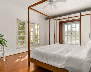 6065 Scenic Avenue - Photo Thumbnail 11