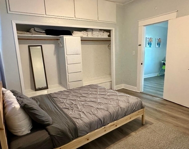1504 E 33rd Avenue - Photo Thumbnail 18