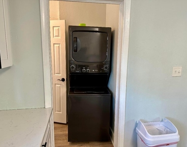1504 E 33rd Avenue - Photo Thumbnail 26
