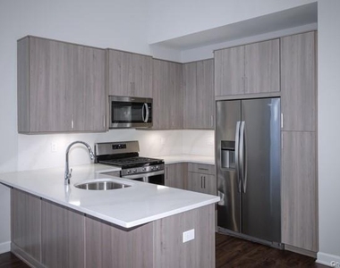 110 Sutton Court - Photo Thumbnail 2