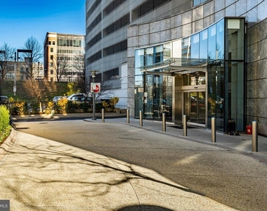 2101 Market Street - Photo Thumbnail 2