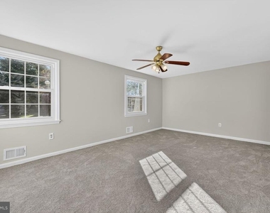 1532 Potomac Heights Drive - Photo Thumbnail 7