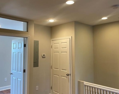 543 Florida Avenue Nw - Photo Thumbnail 2