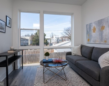 818 Bladensburg Road Ne - Photo Thumbnail 8