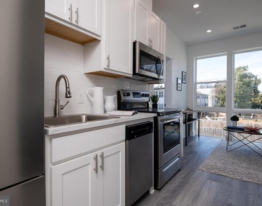 818 Bladensburg Road Ne - Photo Thumbnail 8