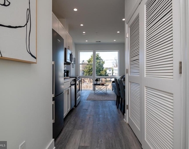 818 Bladensburg Road Ne - Photo Thumbnail 5