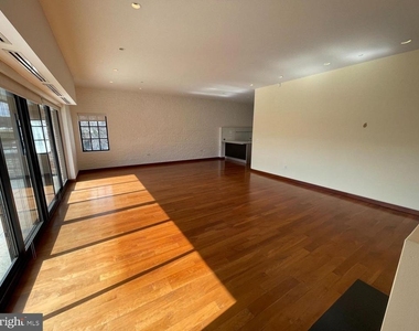 3336 Cadys Alley Nw - Photo Thumbnail 2