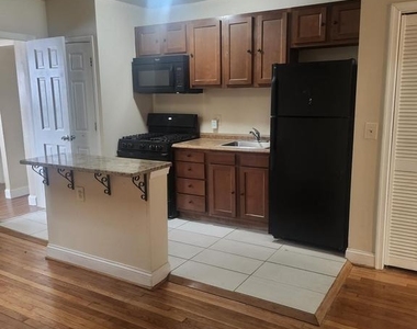 1601 E Street Ne - Photo Thumbnail 5