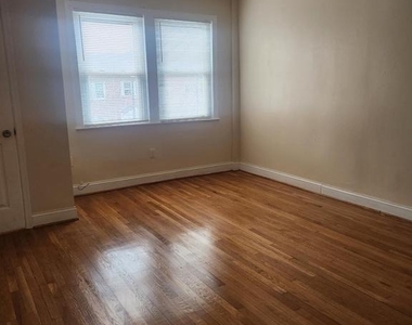1601 E Street Ne - Photo Thumbnail 8
