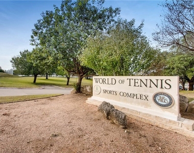 204 World Of Tennis Sq - Photo Thumbnail 21