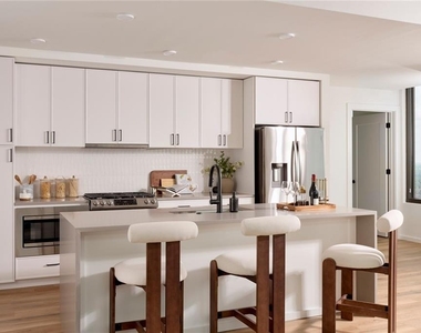 1081 Juniper Street Ne - Photo Thumbnail 18