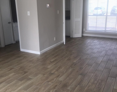 6200 W Tidwell Road - Photo Thumbnail 2