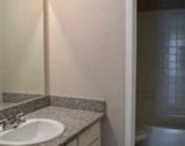 5625 Antoine Drive - Photo Thumbnail 5