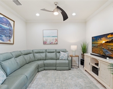 11012 Castlereagh Street - Photo Thumbnail 26