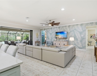 11012 Castlereagh Street - Photo Thumbnail 7