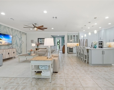 11012 Castlereagh Street - Photo Thumbnail 9