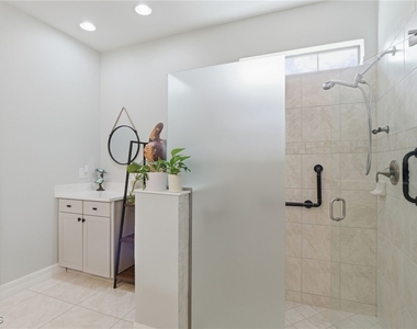 11012 Castlereagh Street - Photo Thumbnail 23