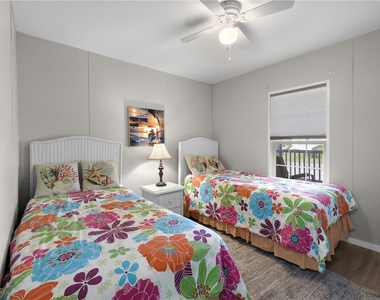 1747 Beverly Drive - Photo Thumbnail 16