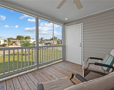 1747 Beverly Drive - Photo Thumbnail 29