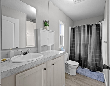 1747 Beverly Drive - Photo Thumbnail 22