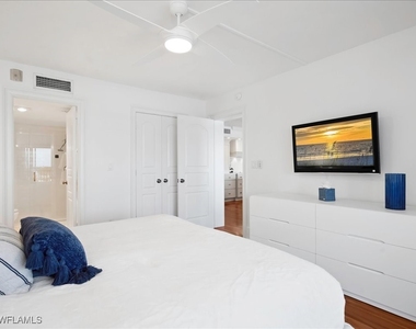 2750 Gulf Shore Boulevard N - Photo Thumbnail 18