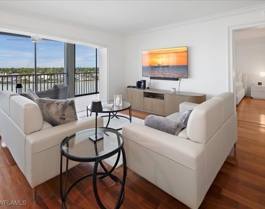 2750 Gulf Shore Boulevard N - Photo Thumbnail 6