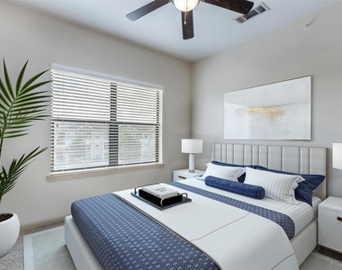 2930 Plum Creek Lane - Photo Thumbnail 3