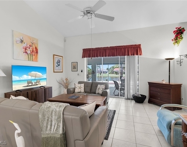 443 Dundee Court - Photo Thumbnail 17