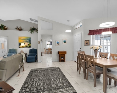 443 Dundee Court - Photo Thumbnail 13