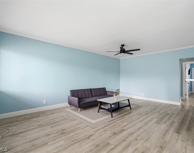 473 12th Avenue S - Photo Thumbnail 5