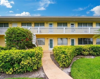 473 12th Avenue S - Photo Thumbnail 1