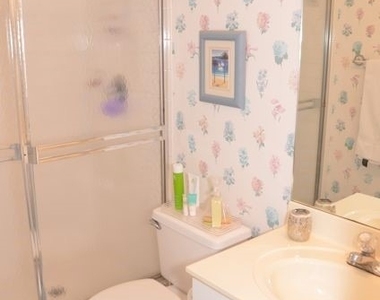 7040 Pelican Bay Boulevard - Photo Thumbnail 10