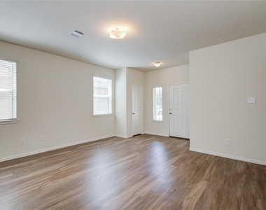 10410 Solitude Way - Photo Thumbnail 6