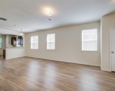 10410 Solitude Way - Photo Thumbnail 5