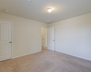 10410 Solitude Way - Photo Thumbnail 39