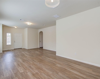 10410 Solitude Way - Photo Thumbnail 7