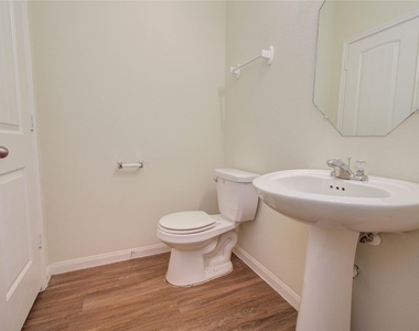 10410 Solitude Way - Photo Thumbnail 23