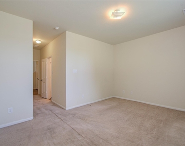 10410 Solitude Way - Photo Thumbnail 19