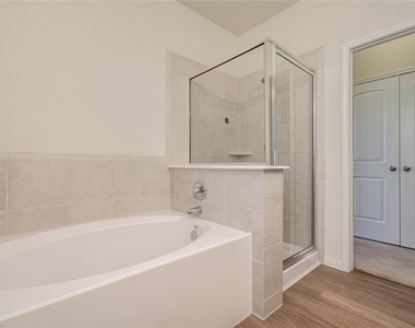 10410 Solitude Way - Photo Thumbnail 21