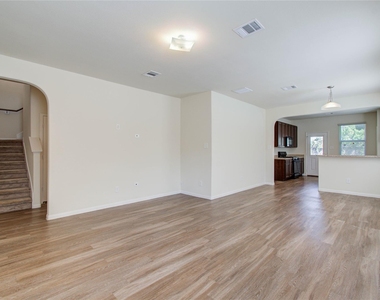 10410 Solitude Way - Photo Thumbnail 4