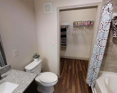 4604 Cypresswood Drive - Photo Thumbnail 9