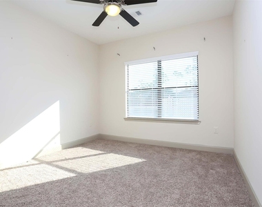 4604 Cypresswood Drive - Photo Thumbnail 20
