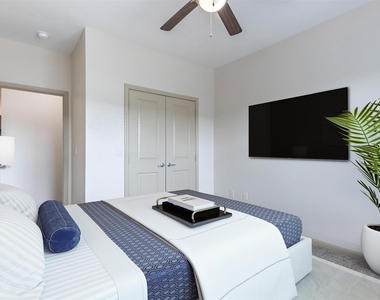 2930 Plum Creek Lane - Photo Thumbnail 4