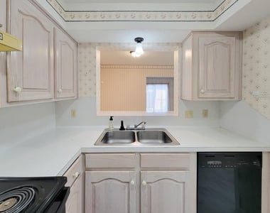 1815 Country Village Boulevard - Photo Thumbnail 29