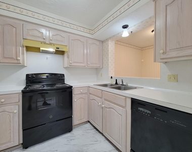 1815 Country Village Boulevard - Photo Thumbnail 31