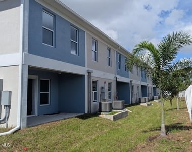 1625 Par Street Ne - Photo Thumbnail 29